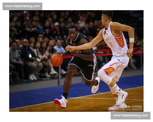 高清篮球赛事直播APP免费下载随时掌握赛场精彩瞬间实时观看体验 - 副本 - 副本 - 副本 (4)